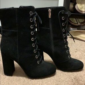 Vince Camuto size 8 never worn booties